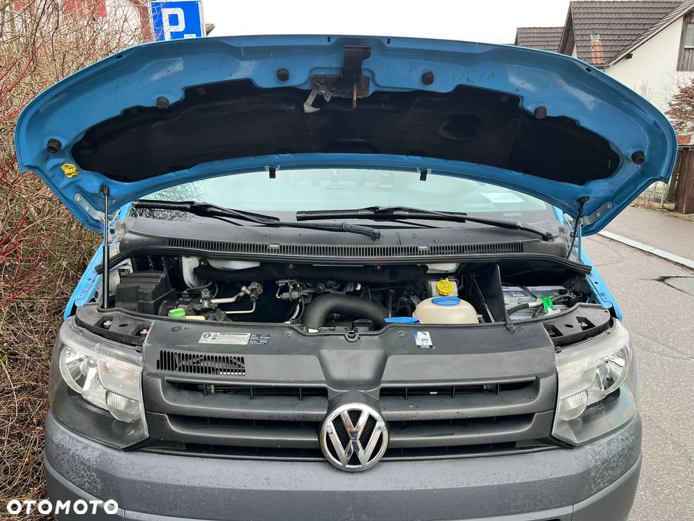 Volkswagen T5 - 16