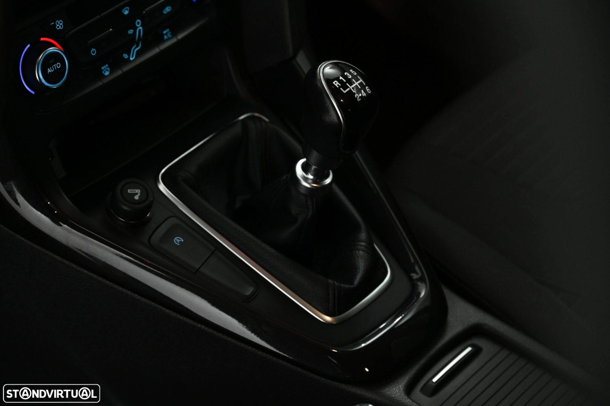 Ford Focus SW 1.0 EcoBoost Titanium - 18