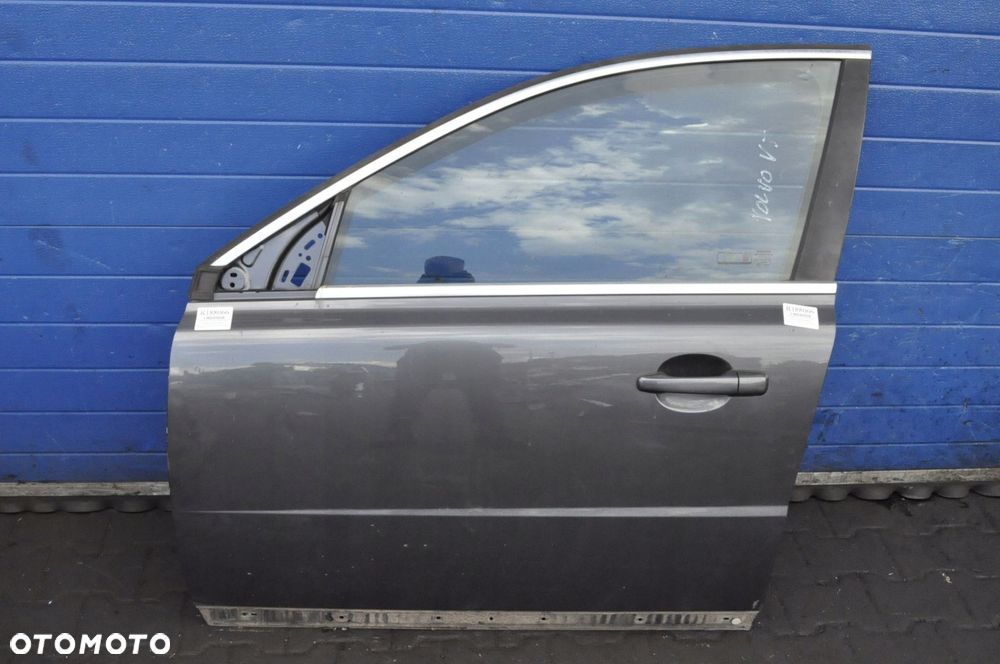 VOLVO V70 XC70 S80 DRZWI LEWY PRZÓD LEWE PRZEDNIE - 1
