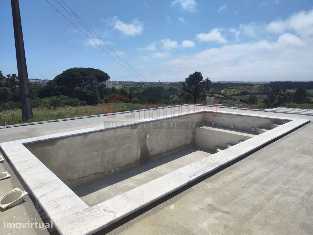 Moradia Independente T4 com Piscina - Grande imagem: 3/25