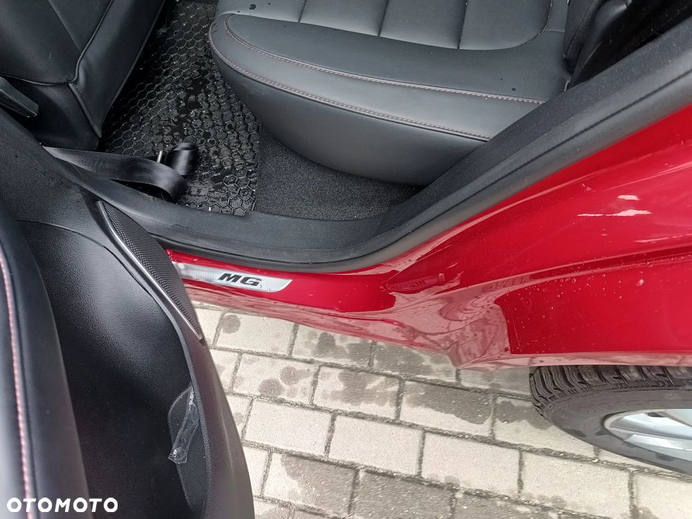 MG HS 1.5 T-GDI Exclusive - 36