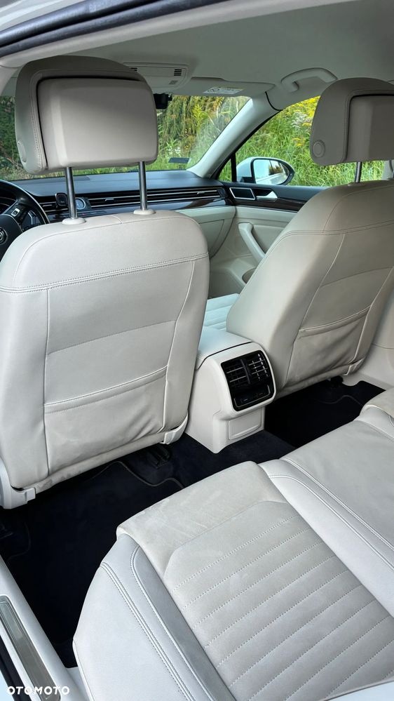 Volkswagen Passat Variant - 17