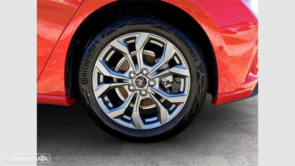 Ford Focus 1.0 EcoBoost MHEV ST-Line X - 11
