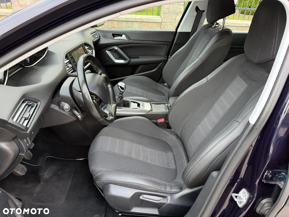 Peugeot 308 BlueHDi FAP 130 Stop & Start Allure - 11