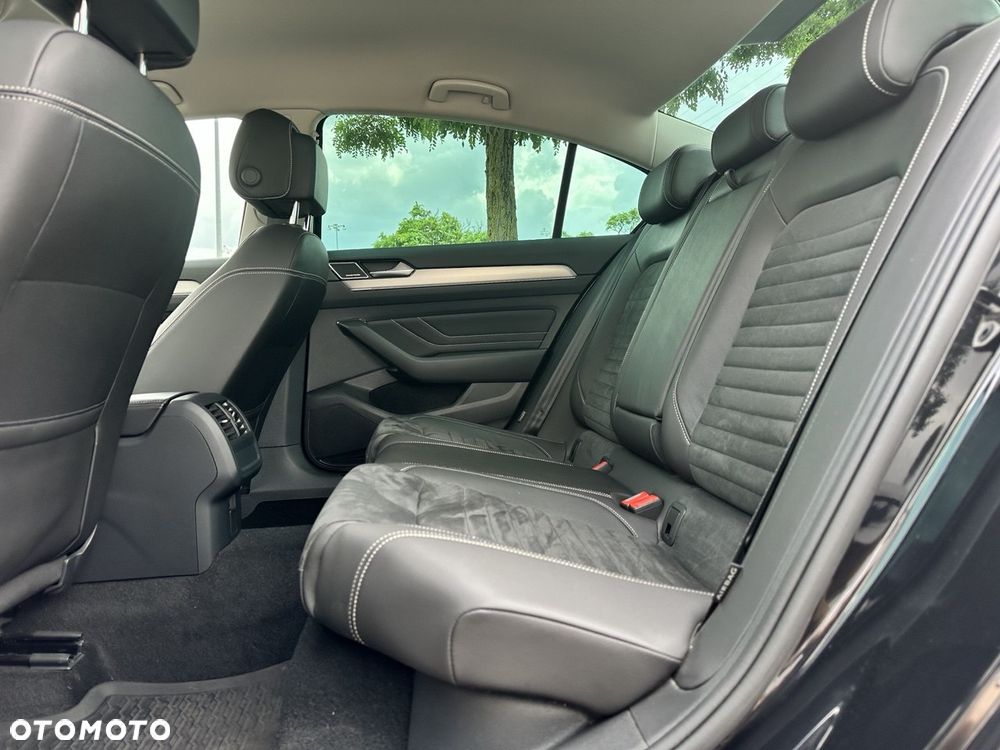 Volkswagen Passat 2.0 TSI Elegance DSG - 15
