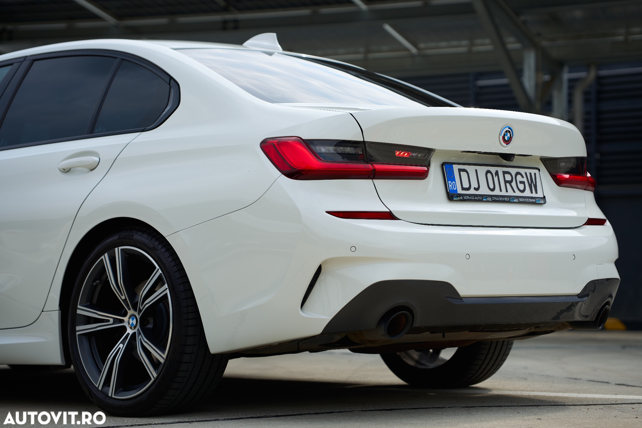 BMW Seria 3 320i Aut. Edition M Sport Shadow - 8
