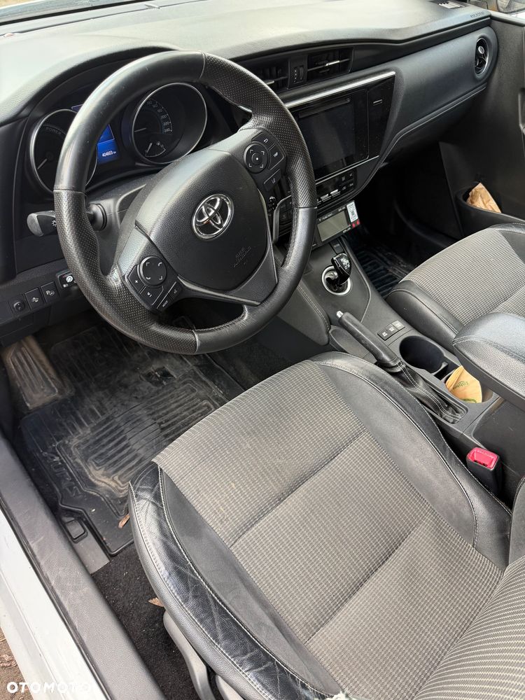 Toyota Auris - 3