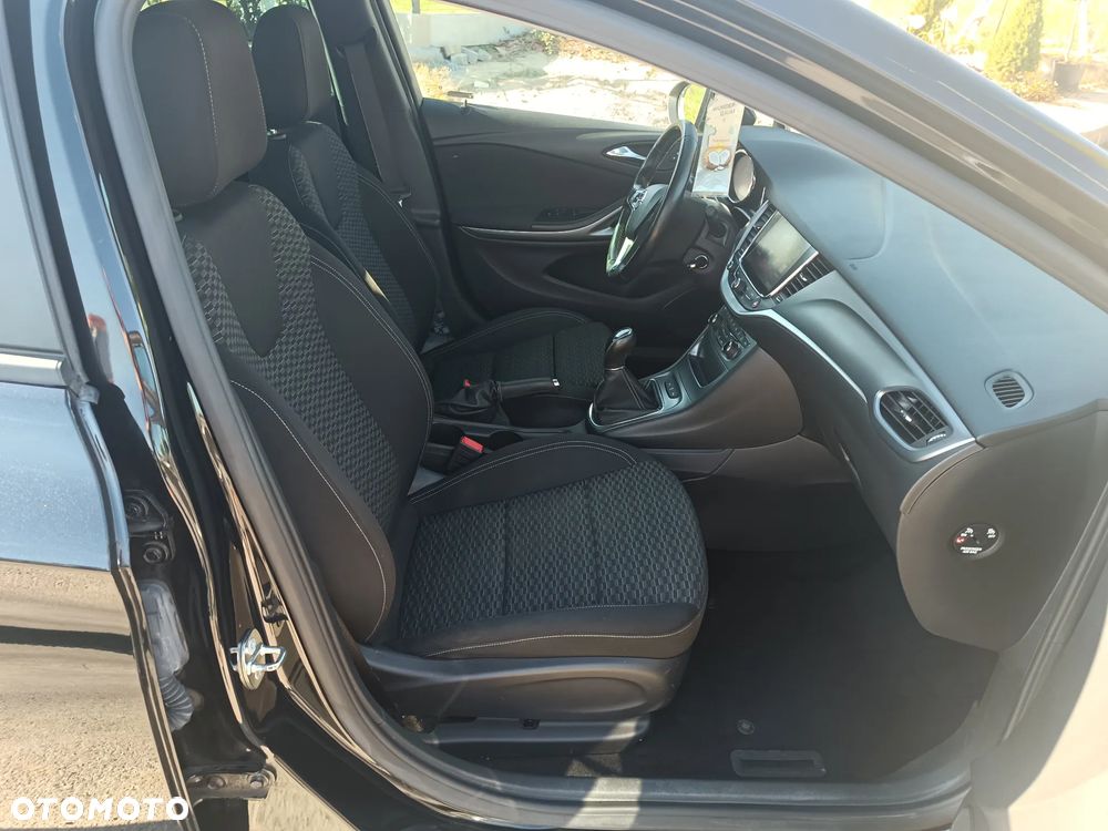 Opel Astra 1.4 T Dynamic - 33