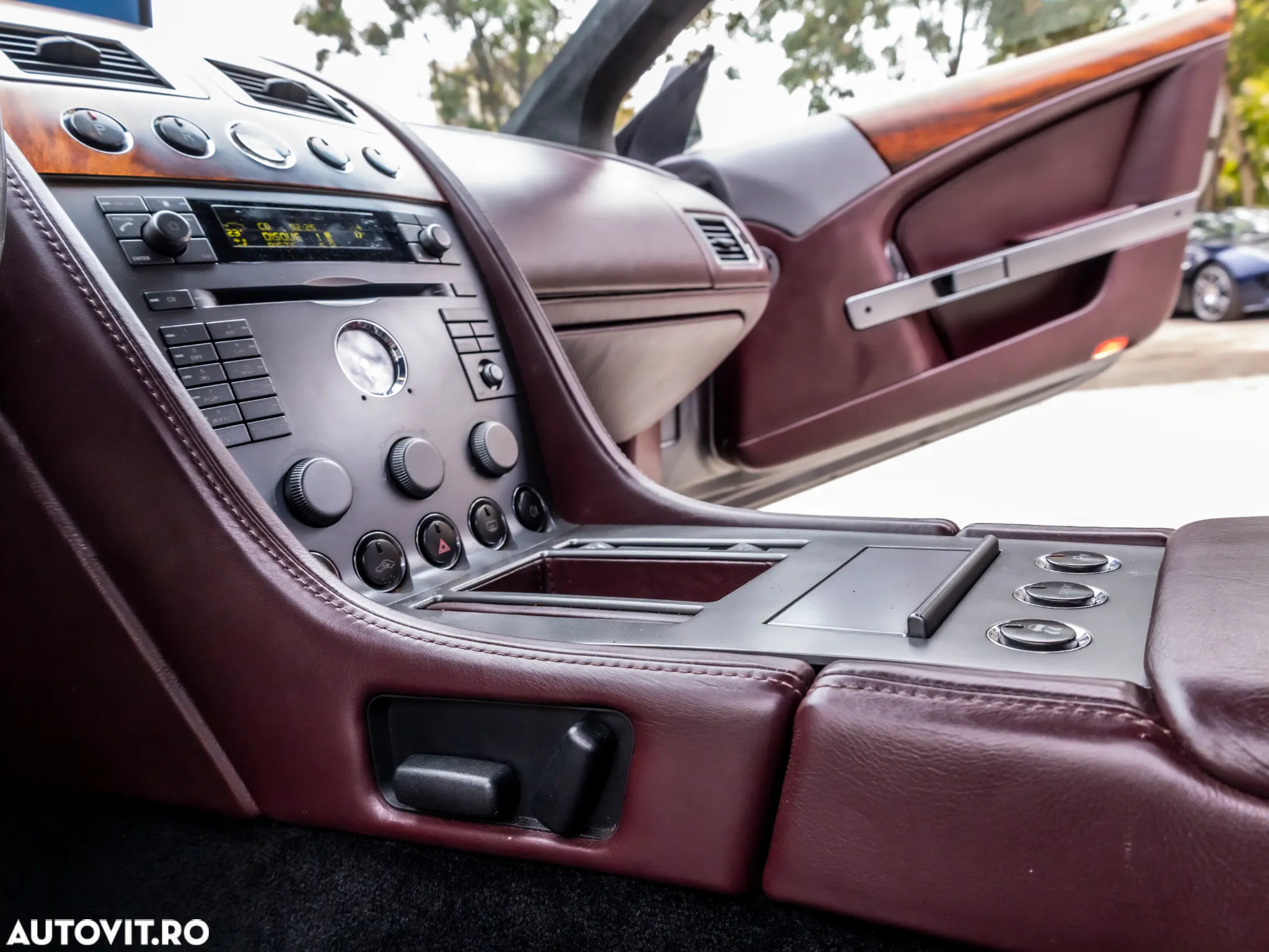 Aston Martin DB9 Coupe Touchtronic - 18