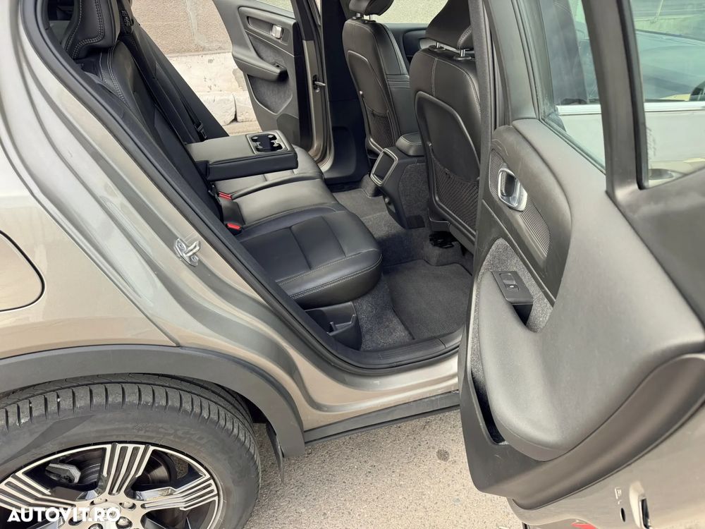 Volvo XC 40 T3 Geartronic Inscription - 30