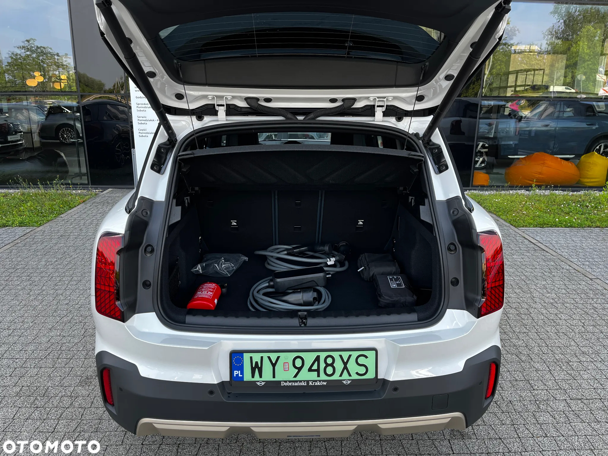 MINI Countryman E 66.5kWh Linia Favoured - 6