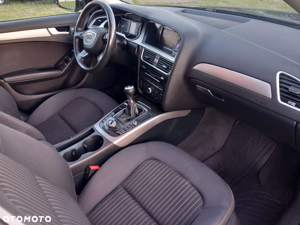 Audi A4 Avant 2.0 TDI DPF Ambiente - 28