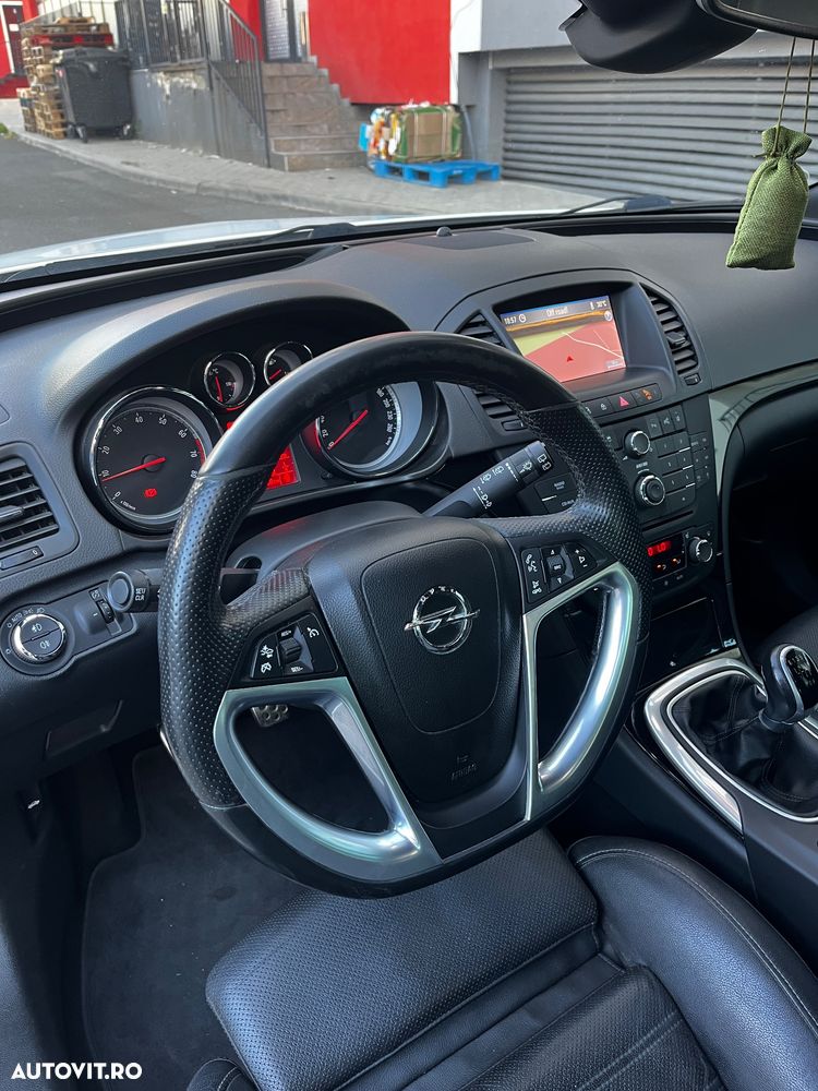 Opel Insignia - 12