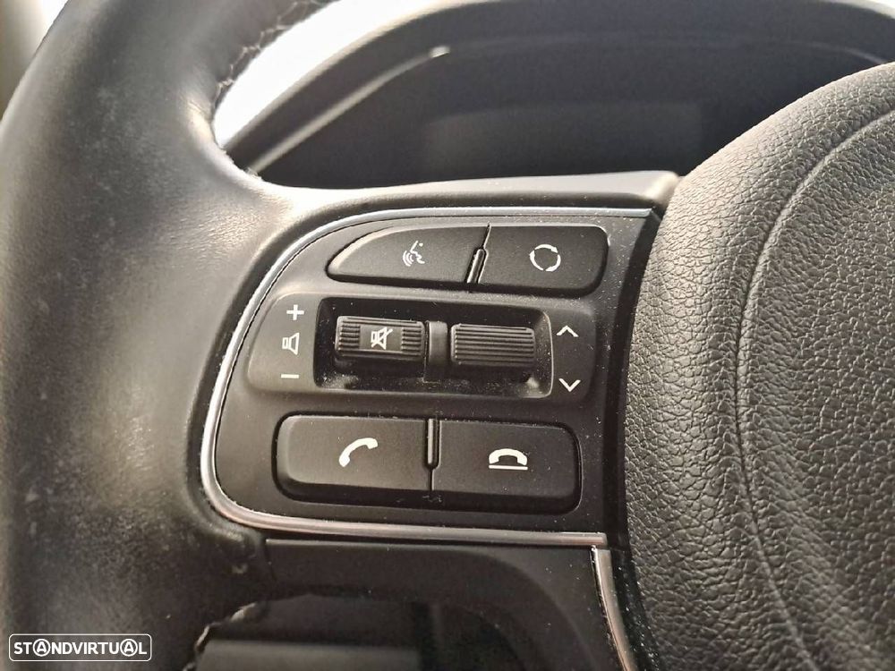 Kia Niro 1.6 GDi HEV Urban - 17