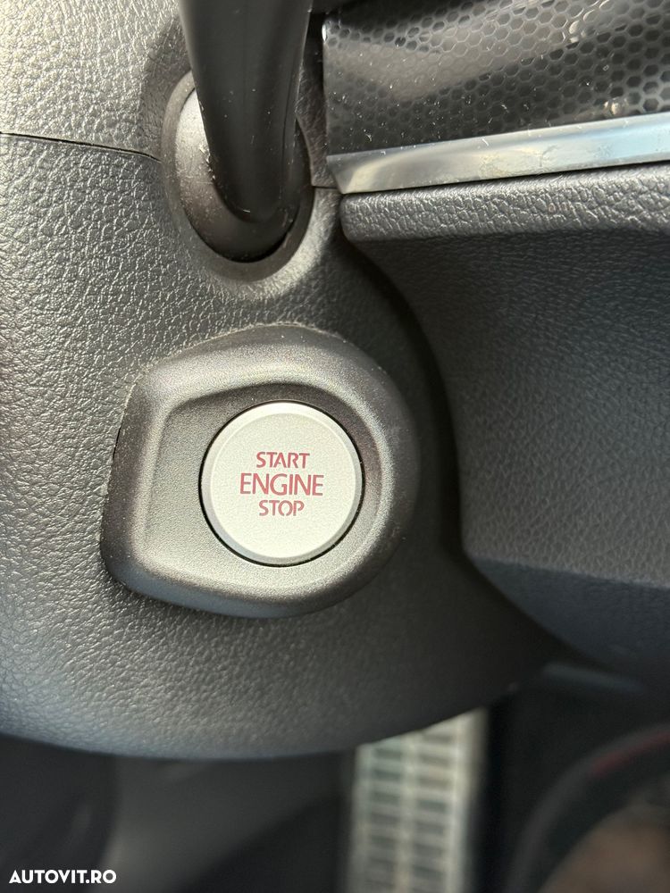 Volkswagen Golf 2.0 GTI DSG Edition 35 - 12
