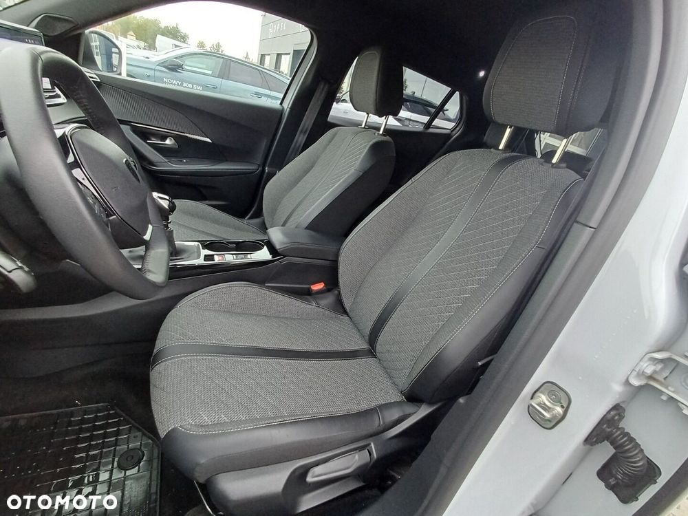 Peugeot 2008 - 11