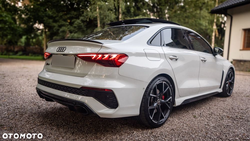 Audi RS3 Sportback - 17