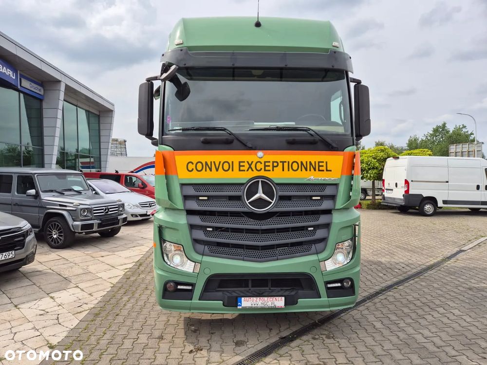 Mercedes-Benz Actros 4163 8X4 / SUPER STAN / MOCNY CIĄGNIK / UNIKATOWY / SERWISOWANY / BEZWYPADKOWY / EURO 6 / OKAZJA! - 3