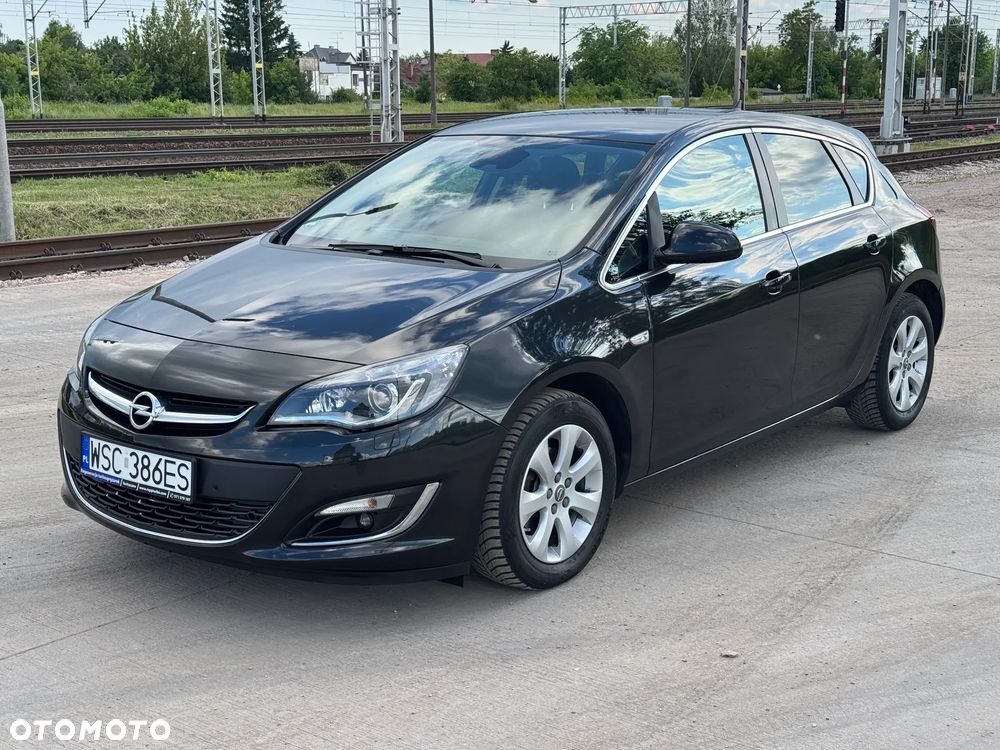 Opel Astra 1.4 Turbo Exklusiv - 1