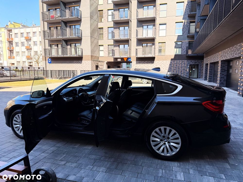 BMW 5GT 530d xDrive - 12