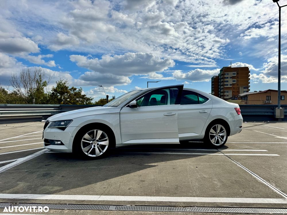 Skoda Superb 2.0 TDI DSG Ambition - 13