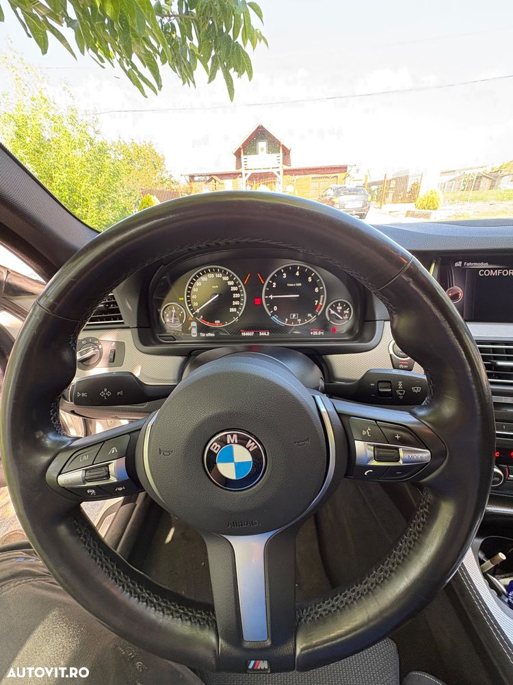BMW Seria 5 520i - 8