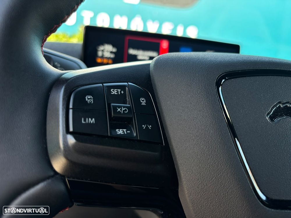Ford Mustang Mach-E AWD PREMIUM - 21