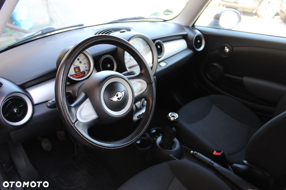 MINI ONE Standard - 5