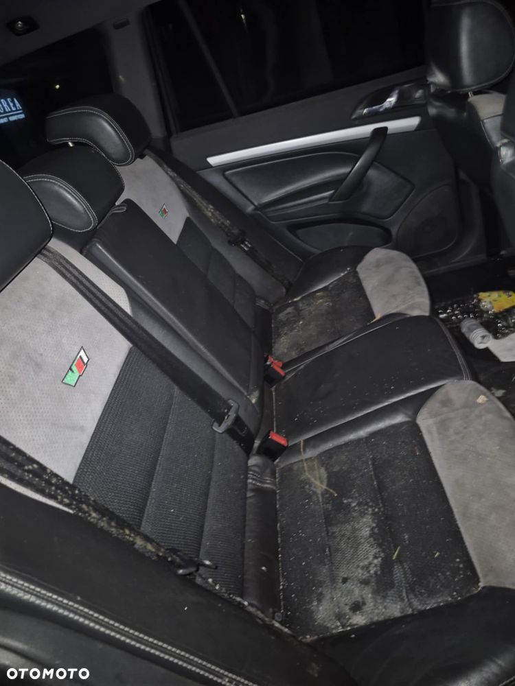 Skoda Octavia 2.0 TDI CR DPF RS - 2