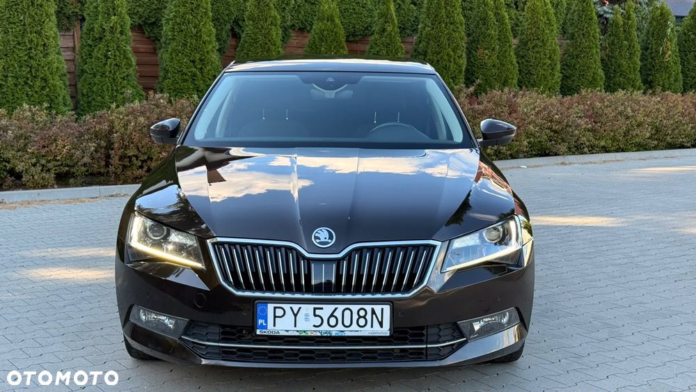 Skoda Superb 2.0 TDI Style - 10