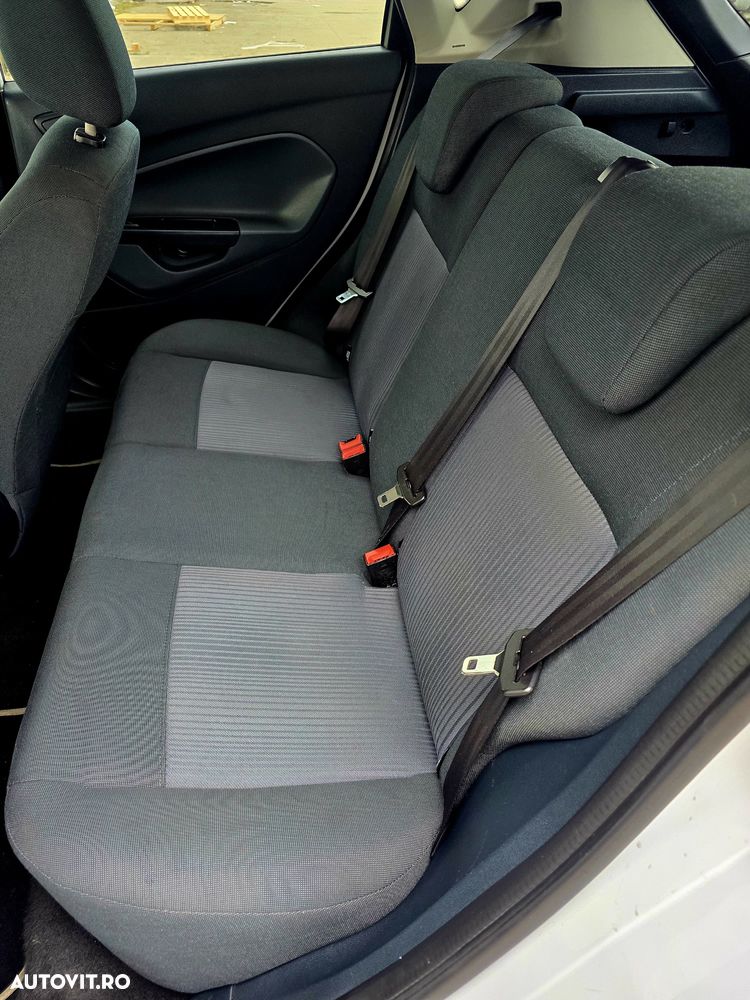 Ford Fiesta - 16