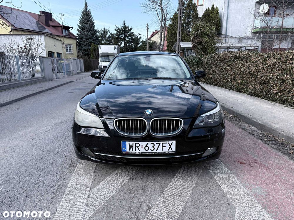 BMW E60 2007 photo 2