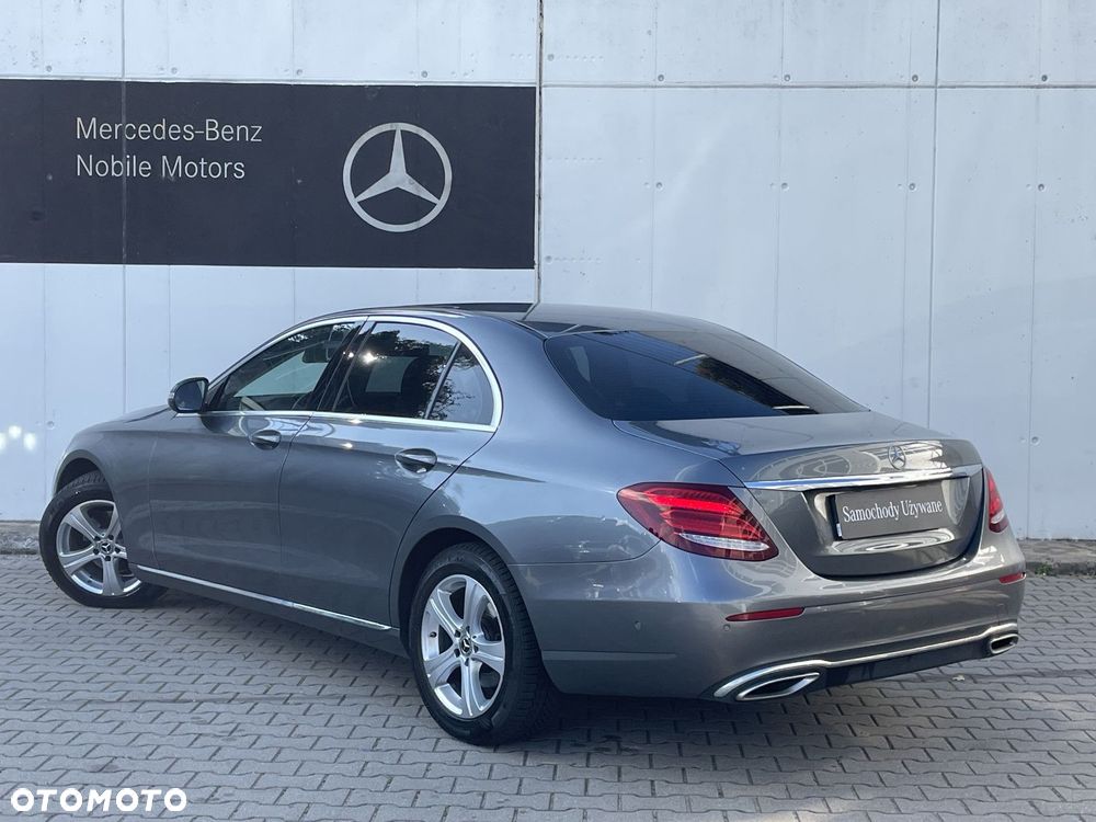 Mercedes-Benz Klasa E 220 d Business Edition 9G-TRONIC - 11