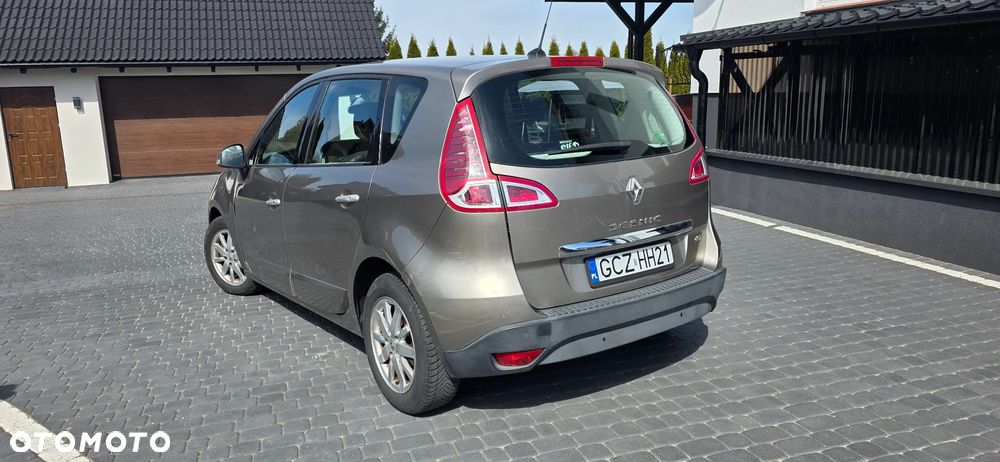 Renault Scenic 1.5 dCi Confort Privilege - 3