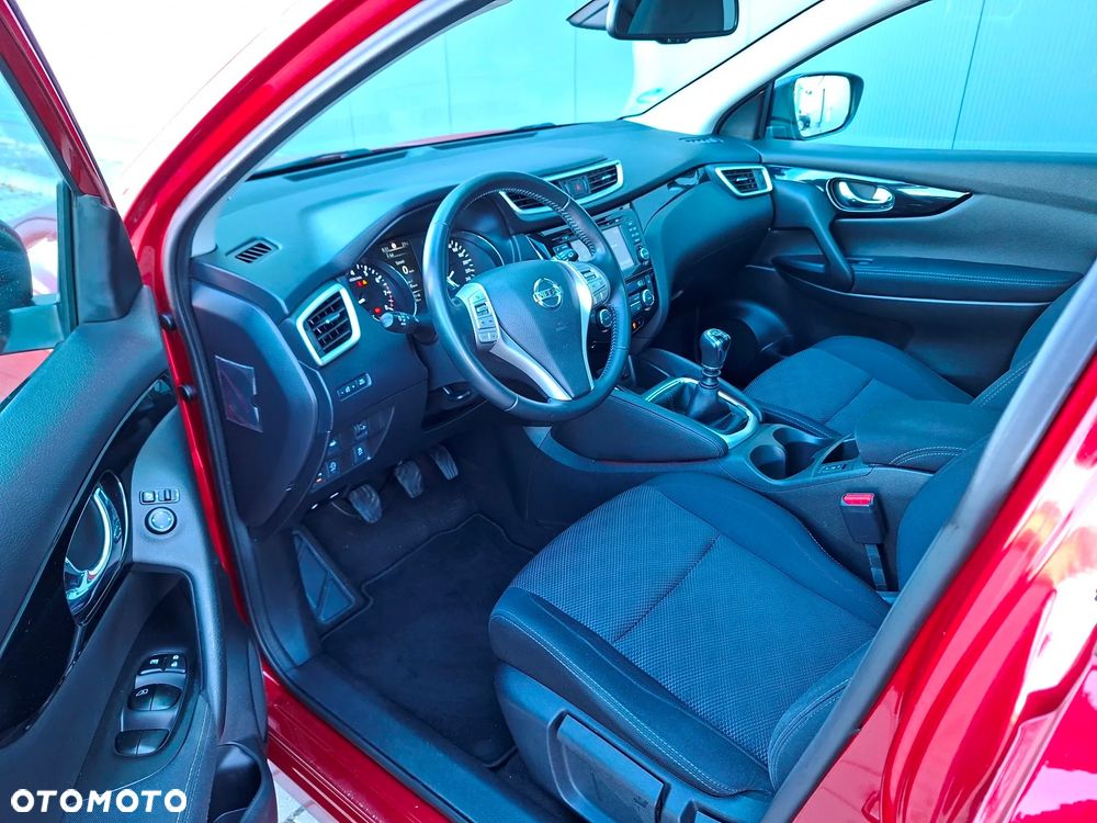 Nissan Qashqai 1.6 DIG-T N-Connecta - 19