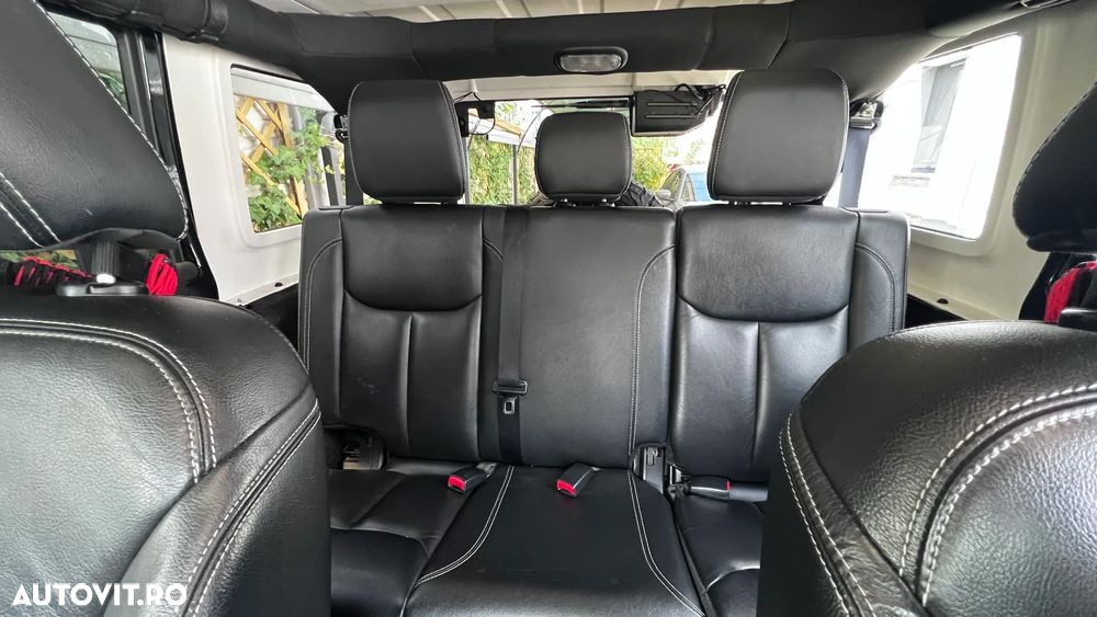 Jeep Wrangler 2.8 CRD AT Sahara - 9