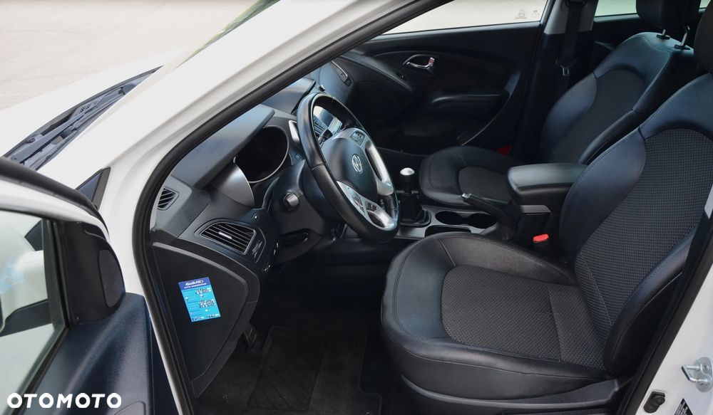 Hyundai ix35 2.0 Premium 2WD - 17