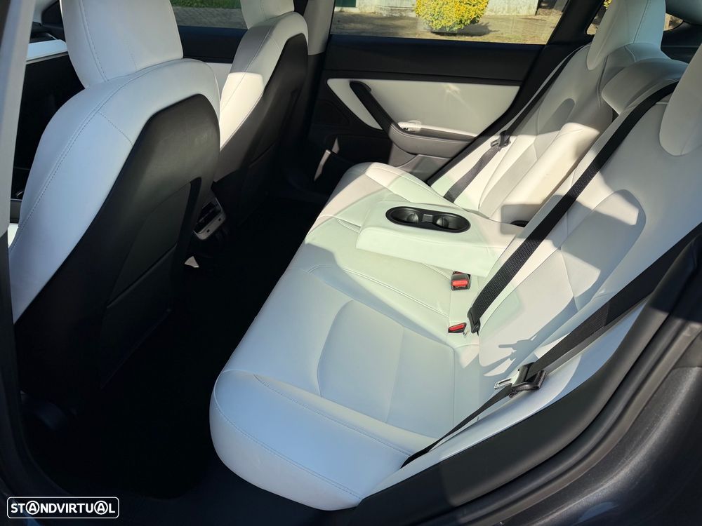 Tesla Model 3 Standard Range Plus RWD - 11
