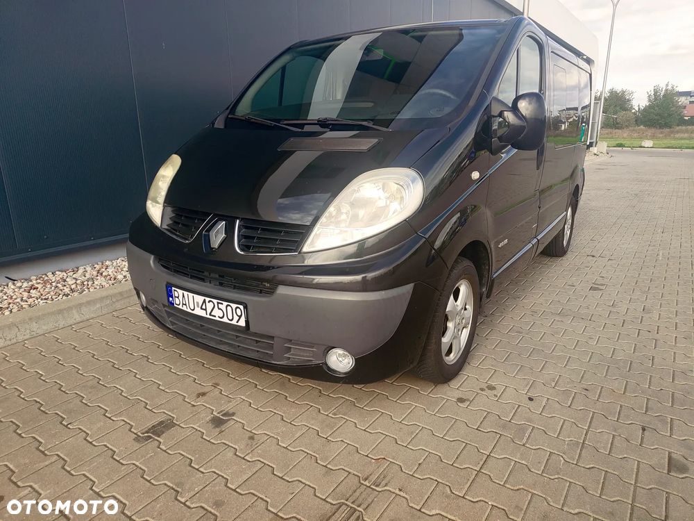 Renault Trafic 2.0 dCi 115 FAP Passenger Black Edition - 6