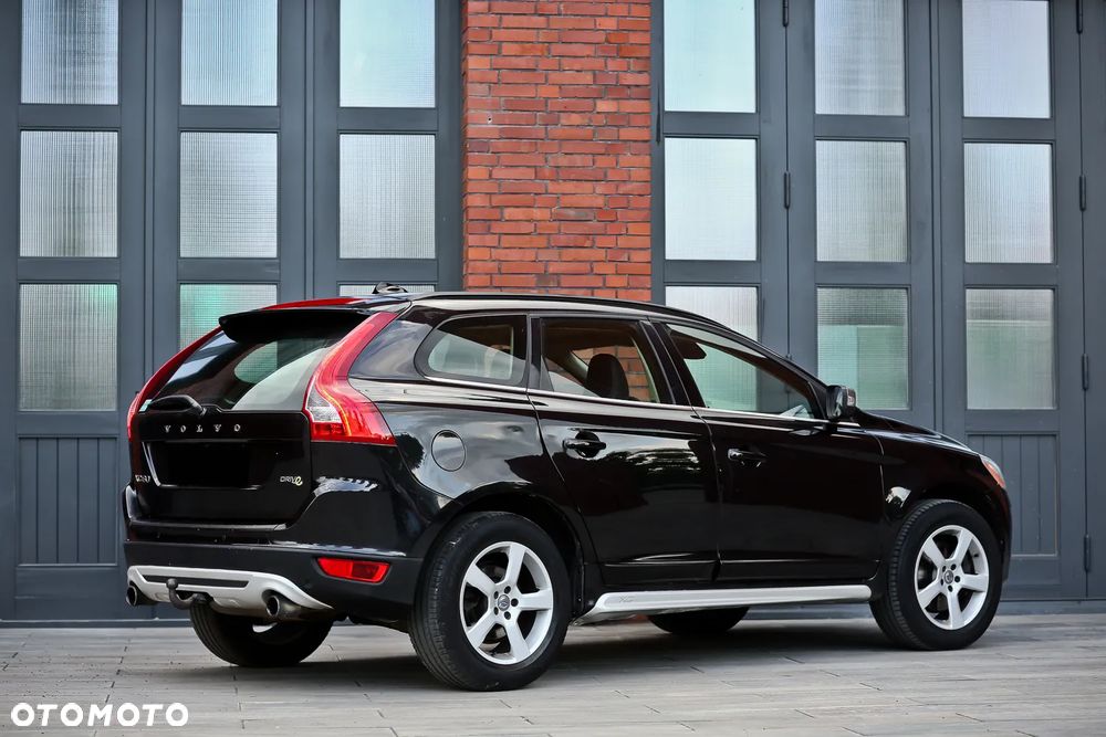 Volvo XC 60 DRIVe R Design - 16
