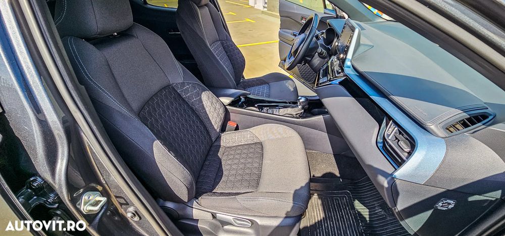 Toyota C-HR 1.8 HSD 122 CP 4x2 CVT Cult - 18