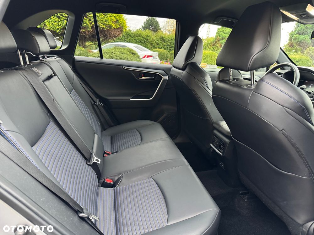 Toyota RAV4 2.5 Hybrid Selection 4x4 - 17