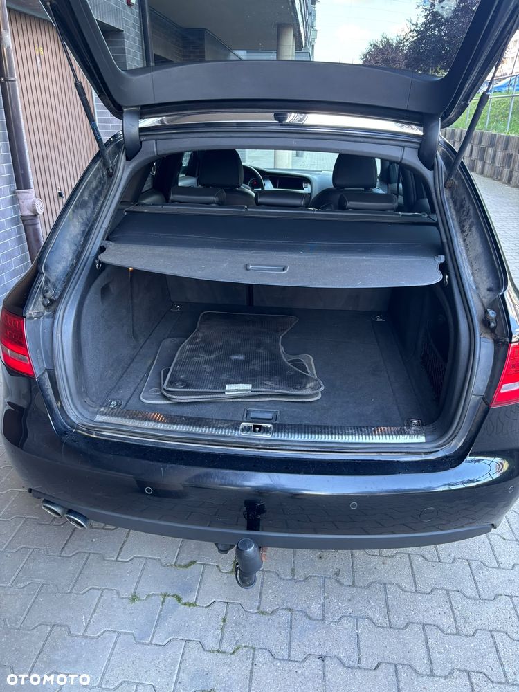 Audi A4 Avant 2.0 TDI DPF multitronic S line Sportpaket - 12