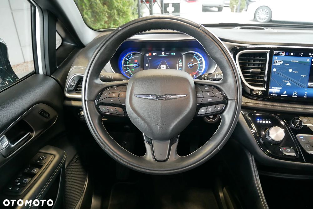 Chrysler Pacifica - 19