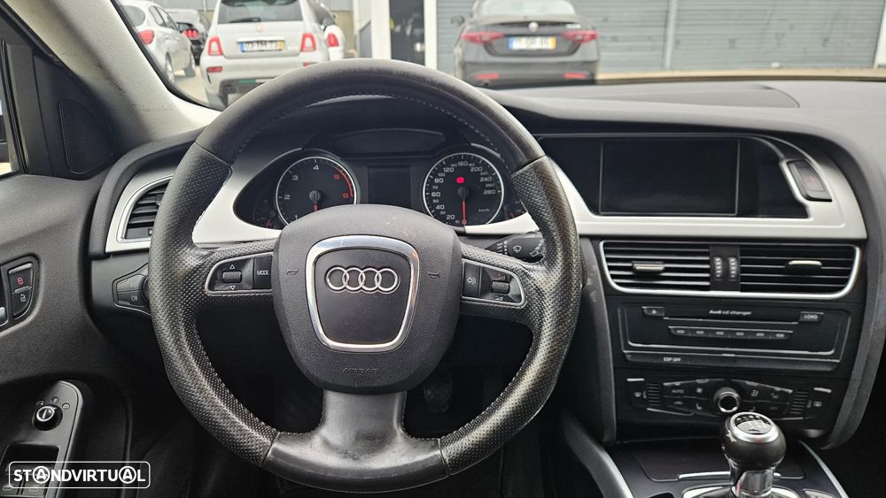 Audi A4 Avant 2.0 TDI DPF S line Sport Pack - 16