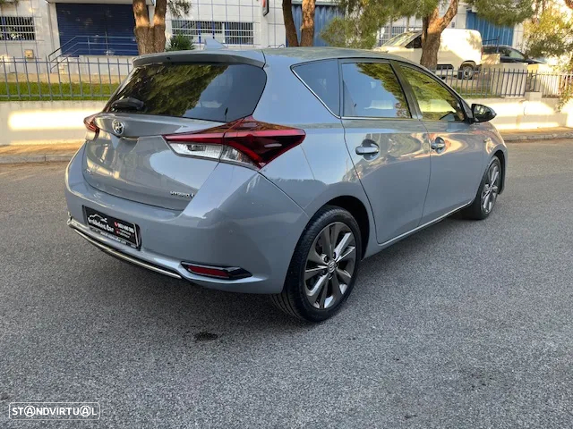 Toyota Auris 1.8 HSD Exclusive +TSS+Navi - 7
