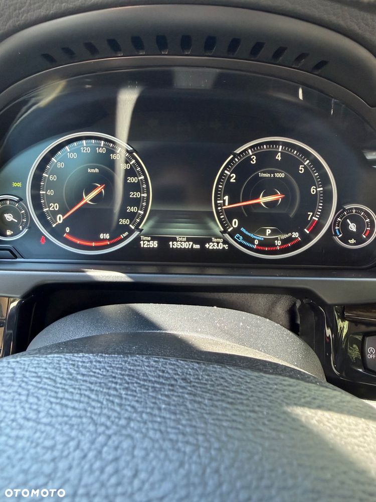 BMW X5 xDrive35i - 10