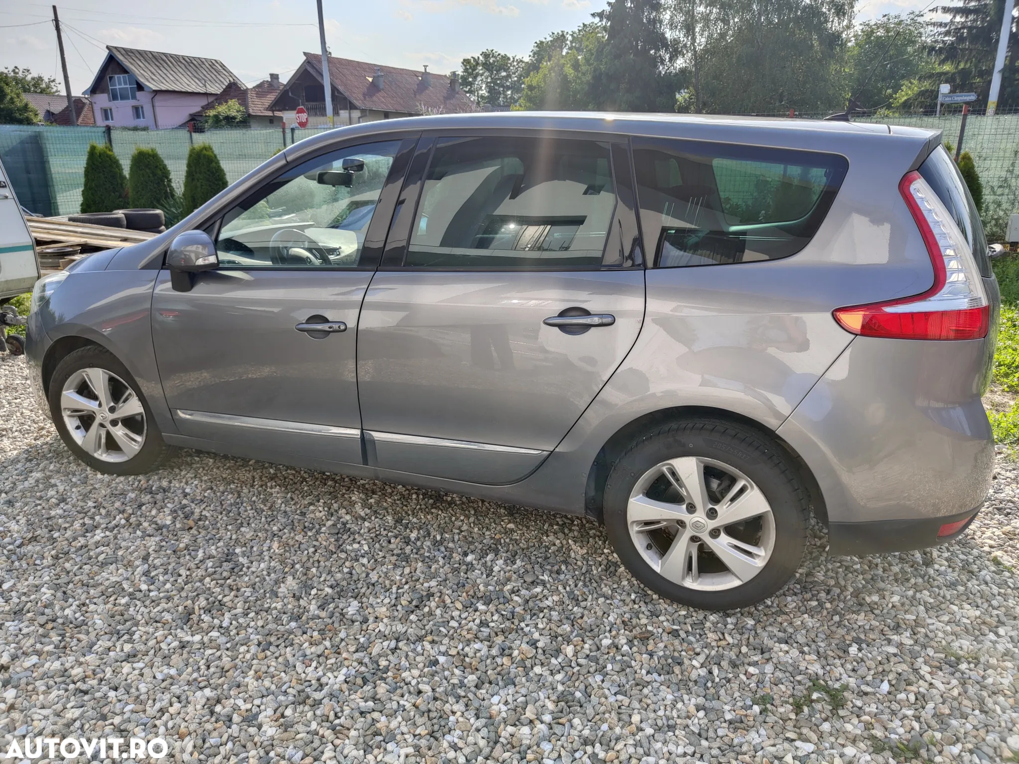 Renault Scenic - 5
