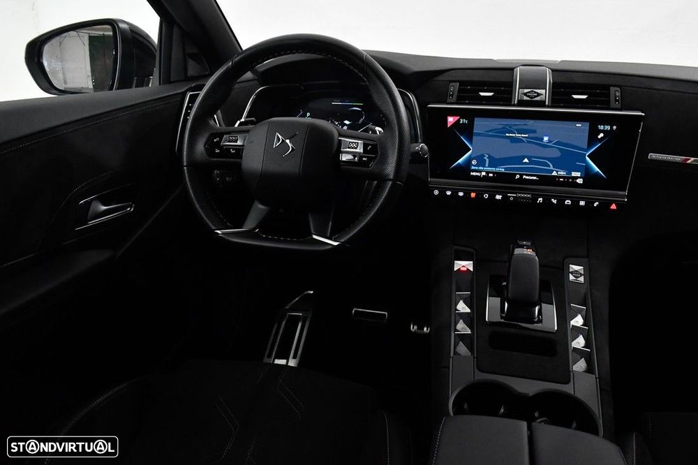 DS DS7 Crossback - 23