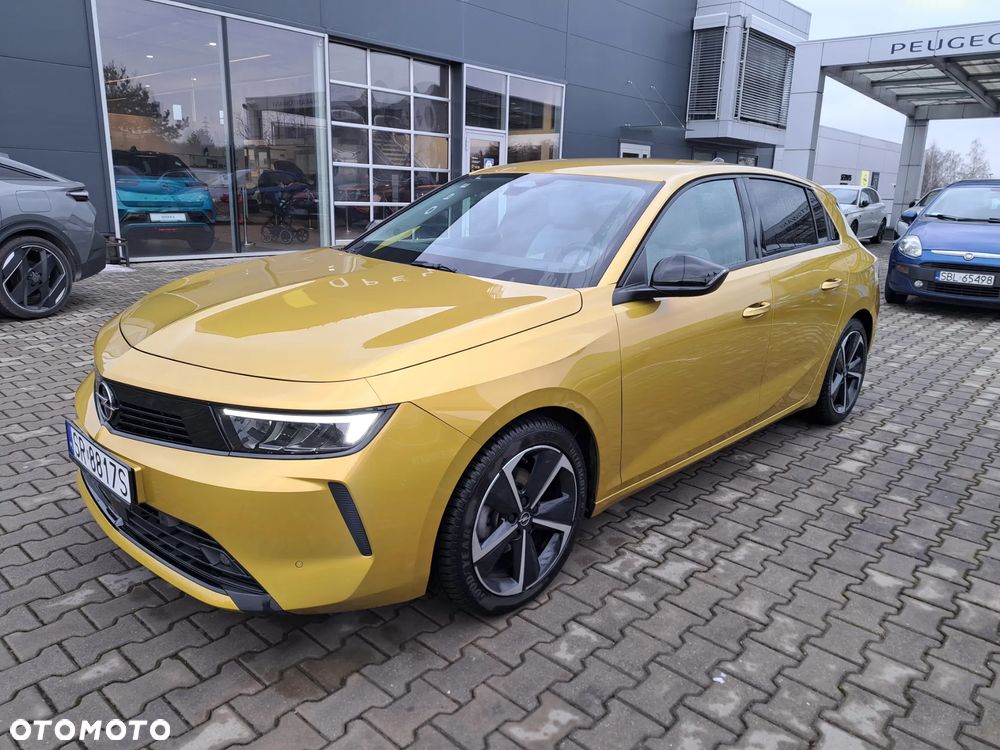 Opel Astra 1.2 T Elegance S&S - 1